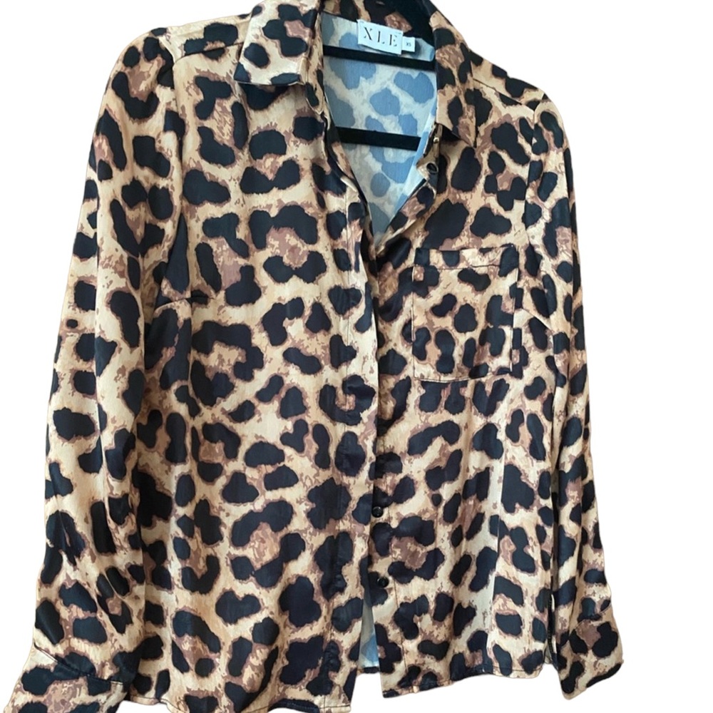 XLE Animal print button down shirt size XS
